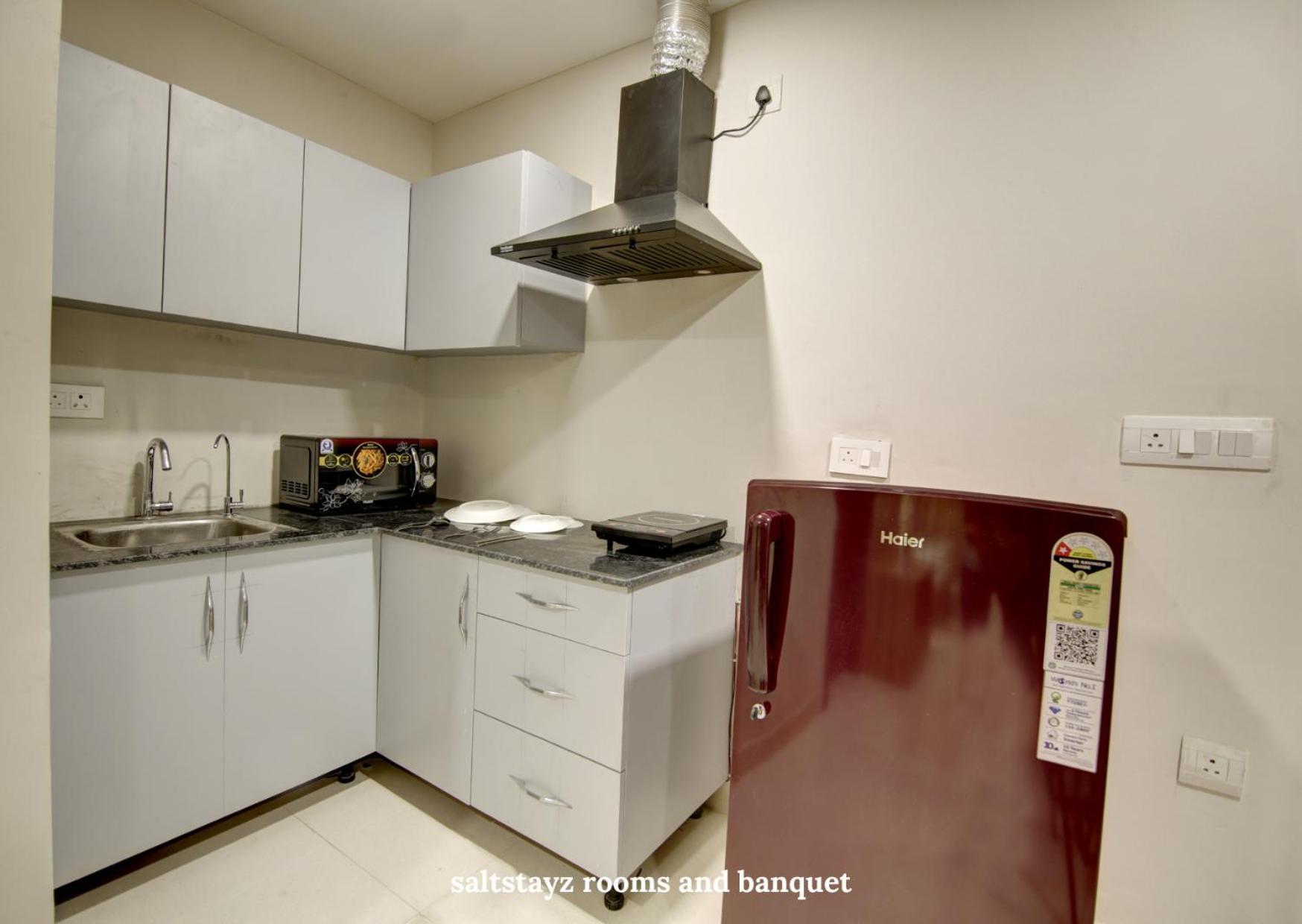 Saltstayz Premier Executive Serviced Apartment - Golf Course Extension Road Gurgaon Eksteriør billede