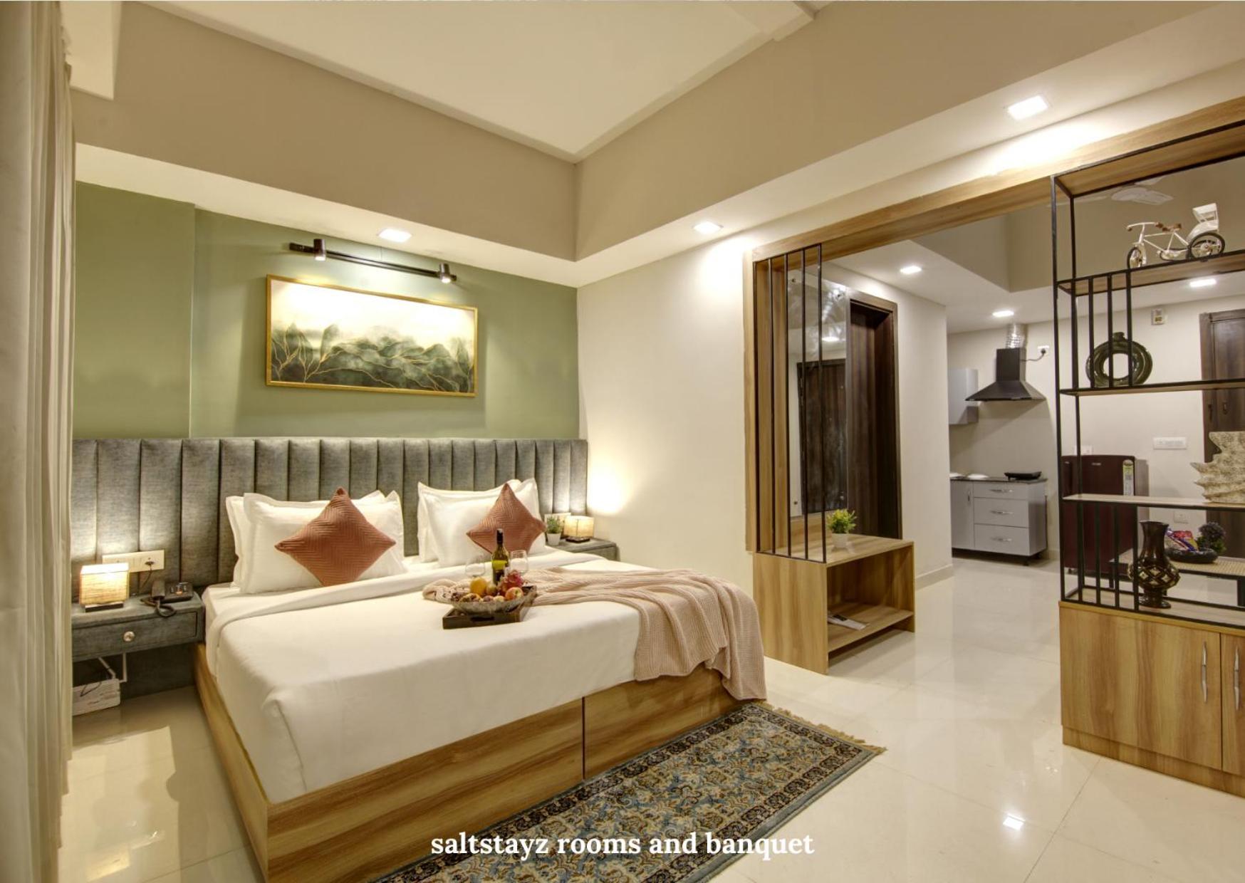 Saltstayz Premier Executive Serviced Apartment - Golf Course Extension Road Gurgaon Eksteriør billede
