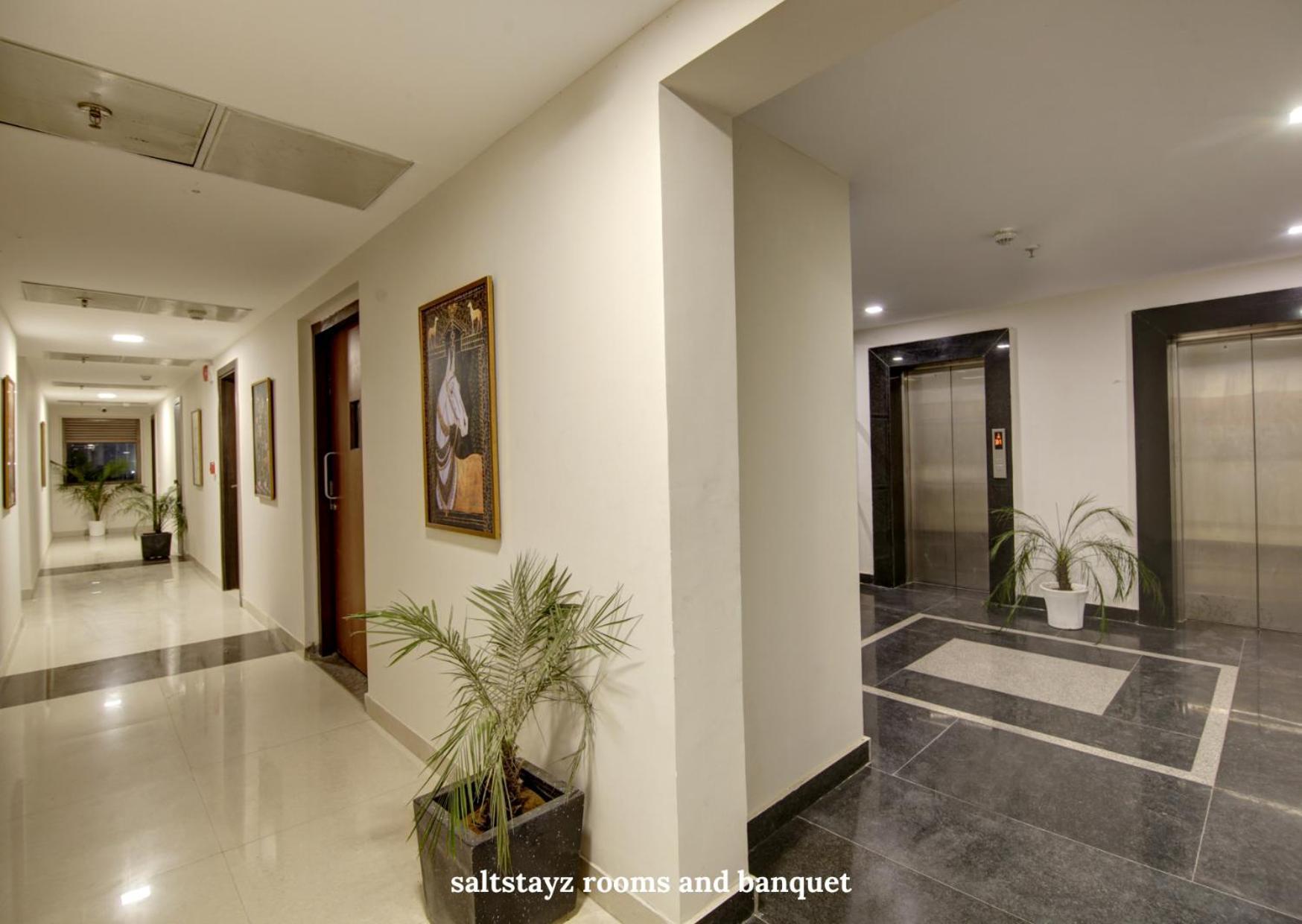 Saltstayz Premier Executive Serviced Apartment - Golf Course Extension Road Gurgaon Eksteriør billede