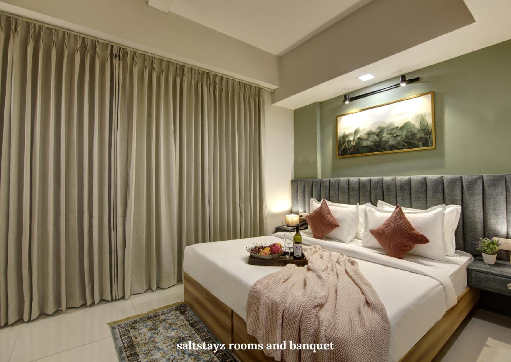 Saltstayz Premier Executive Serviced Apartment - Golf Course Extension Road Gurgaon Eksteriør billede
