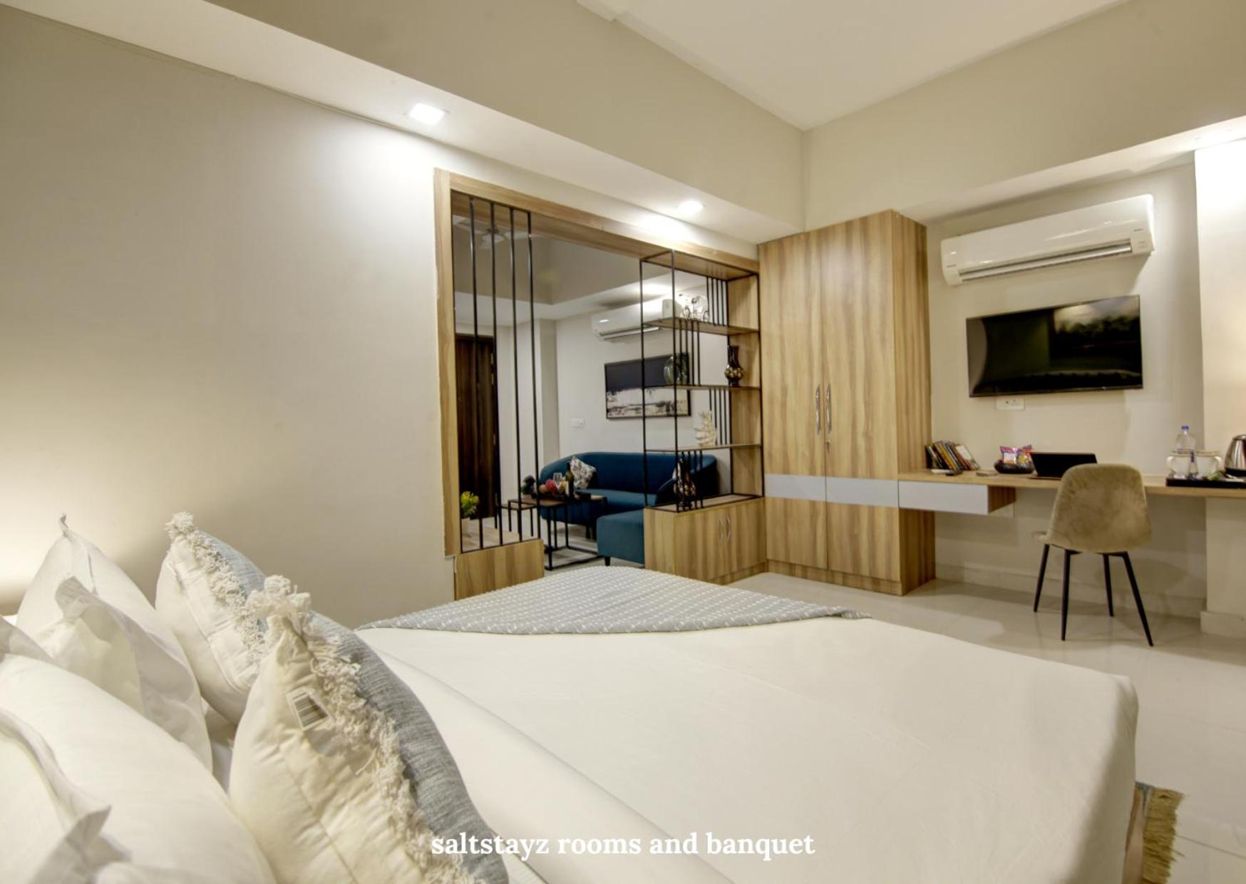 Saltstayz Premier Executive Serviced Apartment - Golf Course Extension Road Gurgaon Eksteriør billede