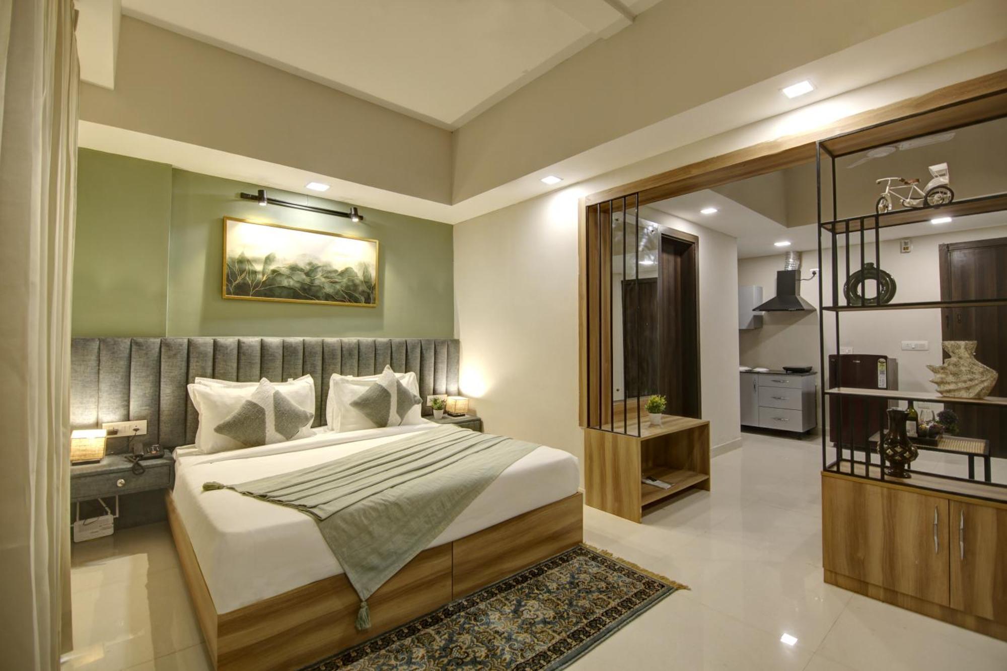 Saltstayz Premier Executive Serviced Apartment - Golf Course Extension Road Gurgaon Eksteriør billede